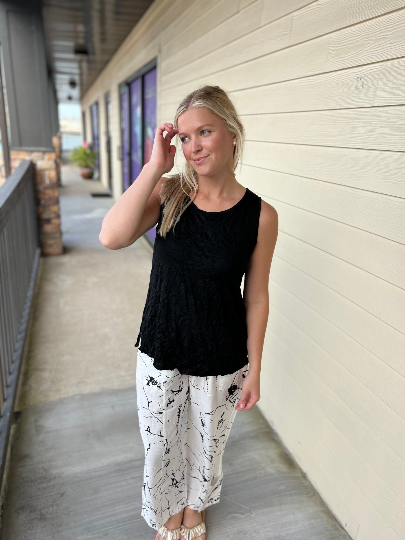 Black Sleeveless Top