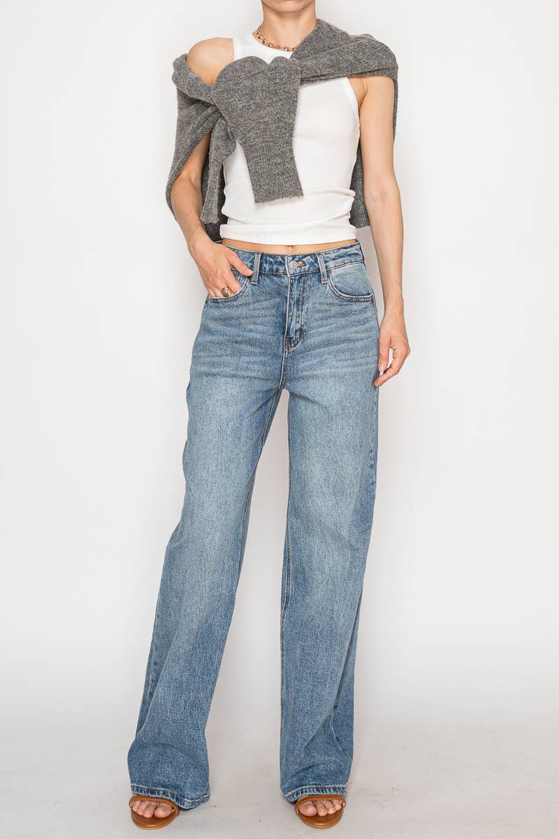 Slim Ultra High Rise 90's Straight Jeans