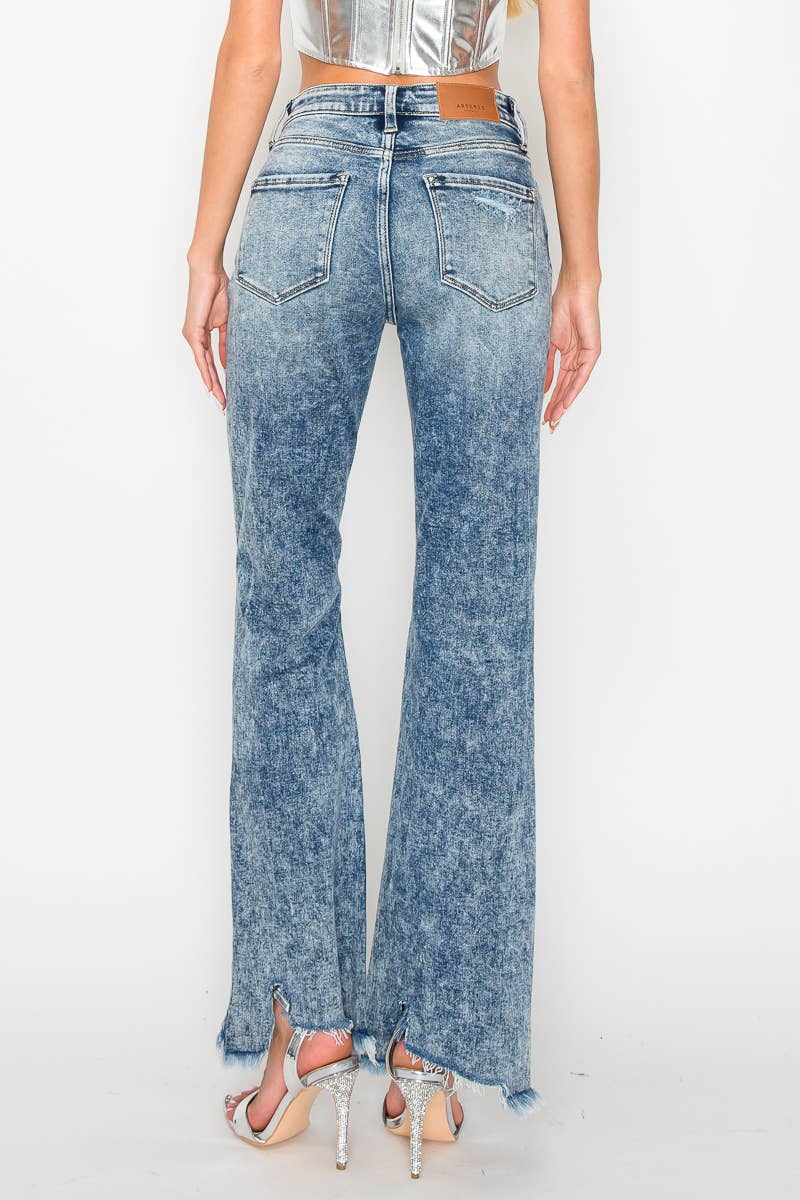 HIGH RISE STRETCH FLARE WITH DISTRESSED FRAYED HEM JEANS: 3(25)