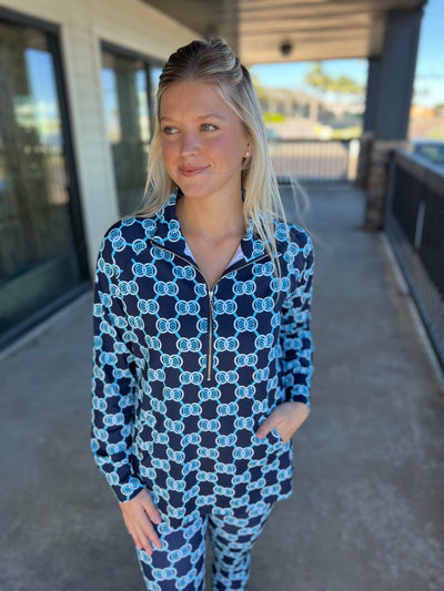 Medallion Kangaroo Top