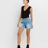 SUPER HIGH RISE PLEATS SHORTS
