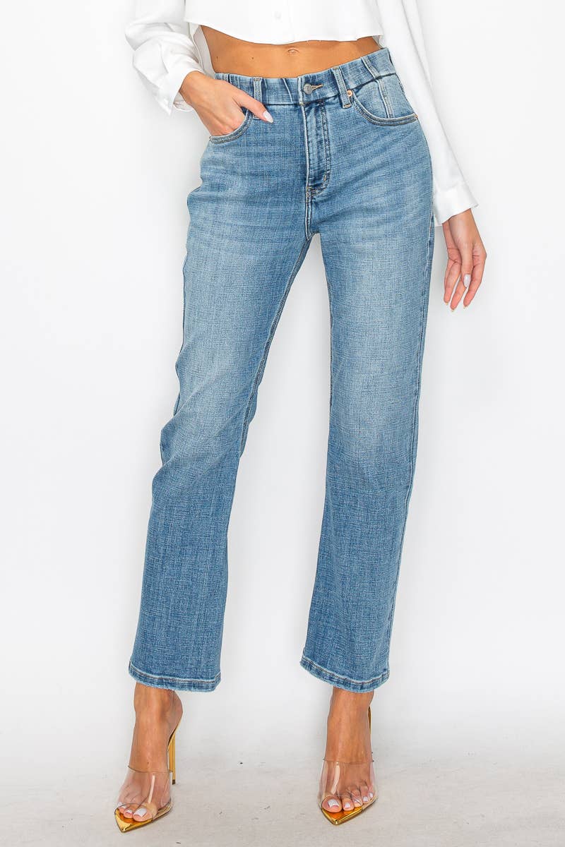 TUMMY CONTROL HIGH RISE STRAIGHT JEANS: 15 (31)