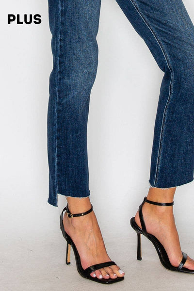 PLUS - TUMMY CONTROL HIGH RISE STRAIGHT JEANS: 16 (32)
