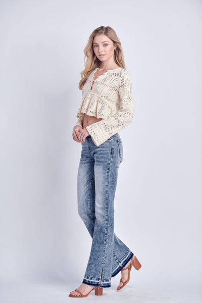 MID RISE STRETCH BOOTCUT W/ RELEASED FRAYED HEM & SLIT JEANS: 5/26