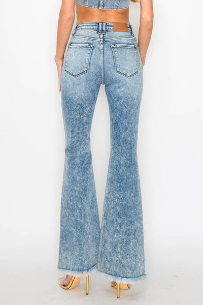 HIGH RISE SUPER STRETCH FLARE WITH SEAMED FRONT JEANS: 3 (25)