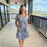 White Black Short Slv Crinkle Dress