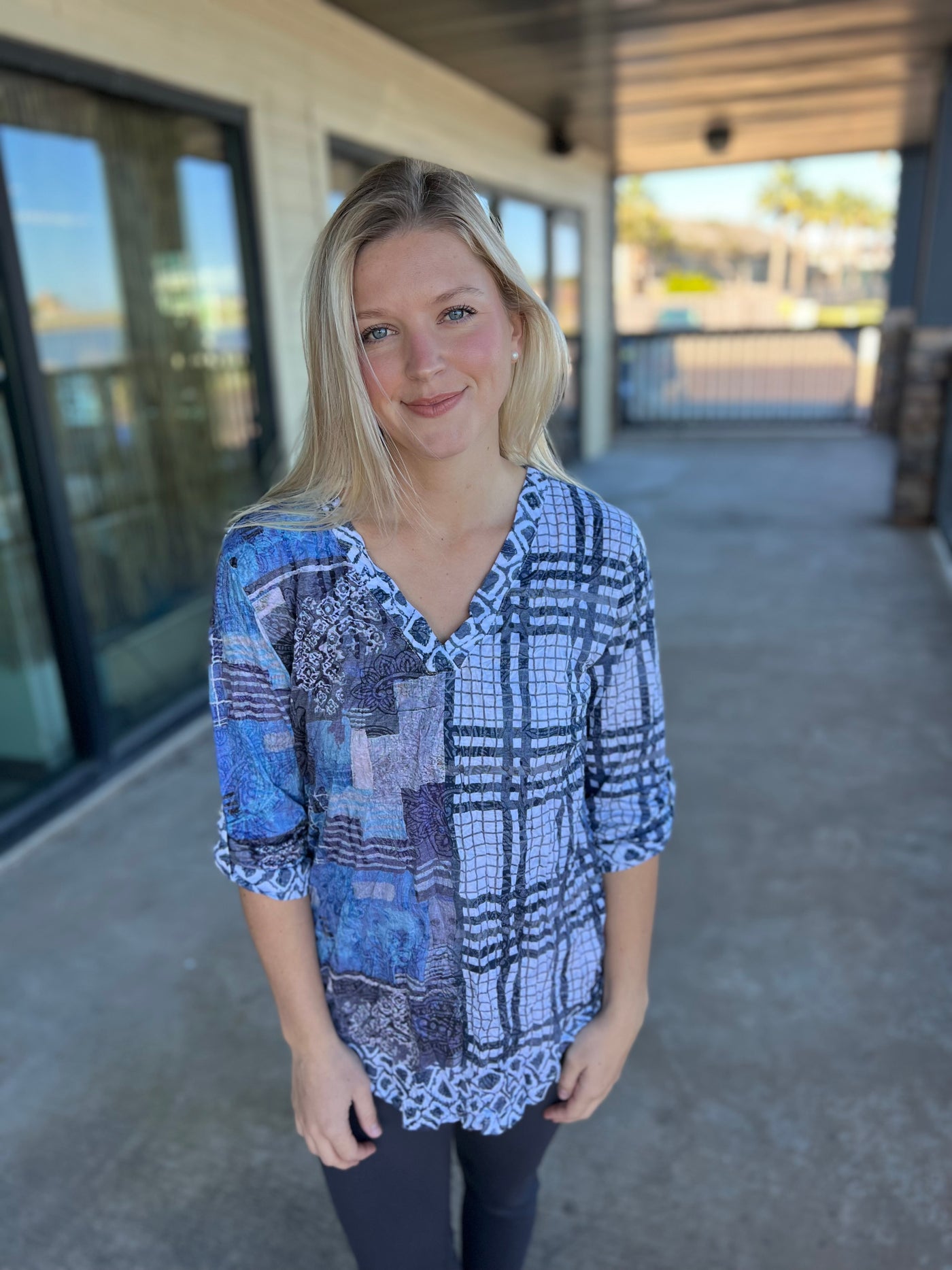 Navy Crinkle V-neck Media Top