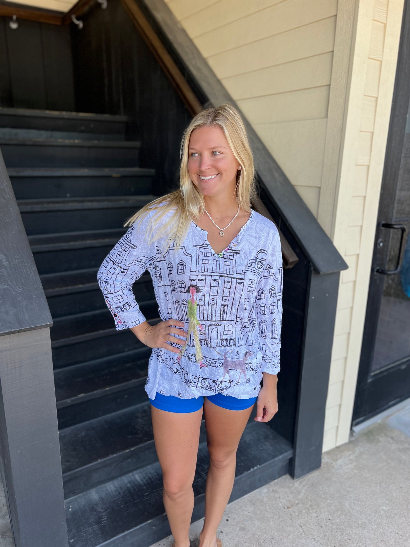 Dog Crinkle Top with Button