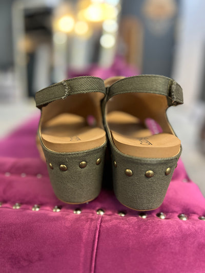 Carley Khaki Canvas