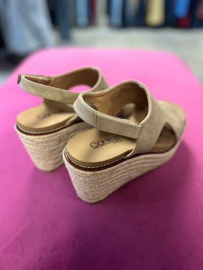 Taupe Wedge