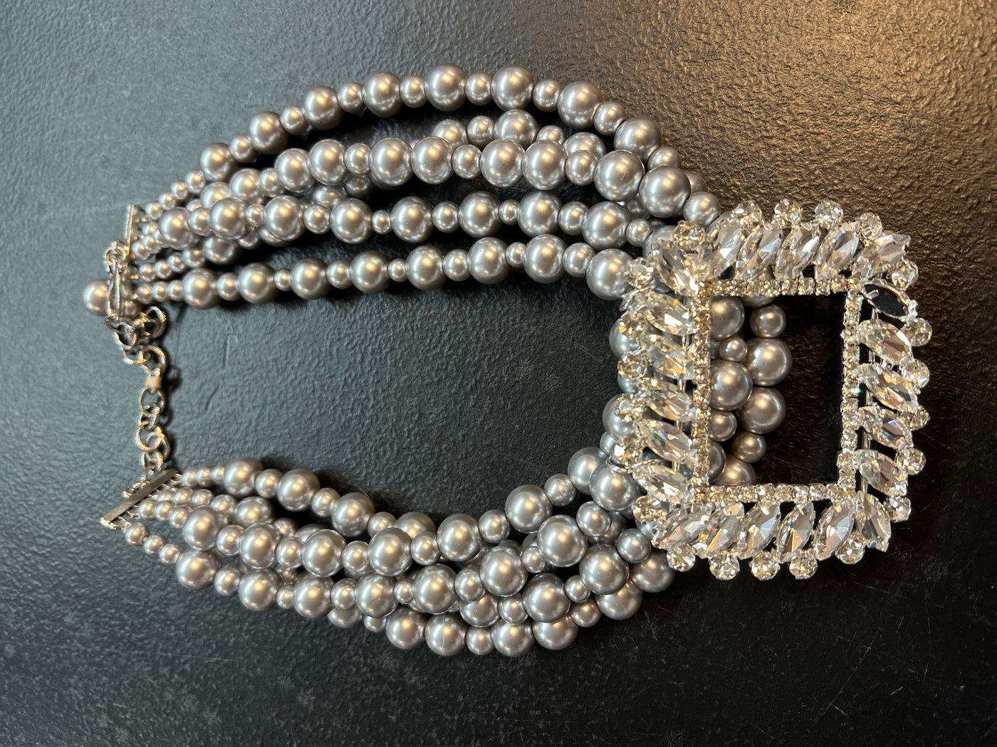 Clear Crystal Buckle Gray Pearl