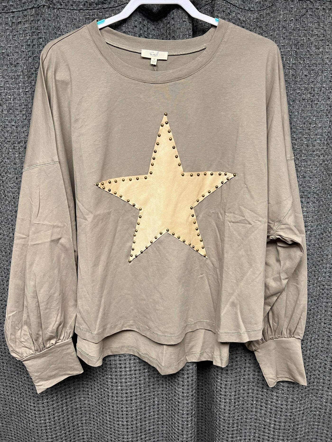 Ash Long Sleeve with Star