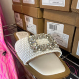GIA 3 White Raffia