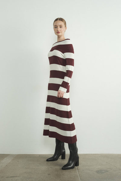 BURGUNDY SWEATER DRESS