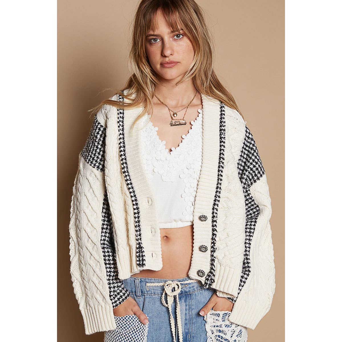 V-neck button down sweater: NATURAL