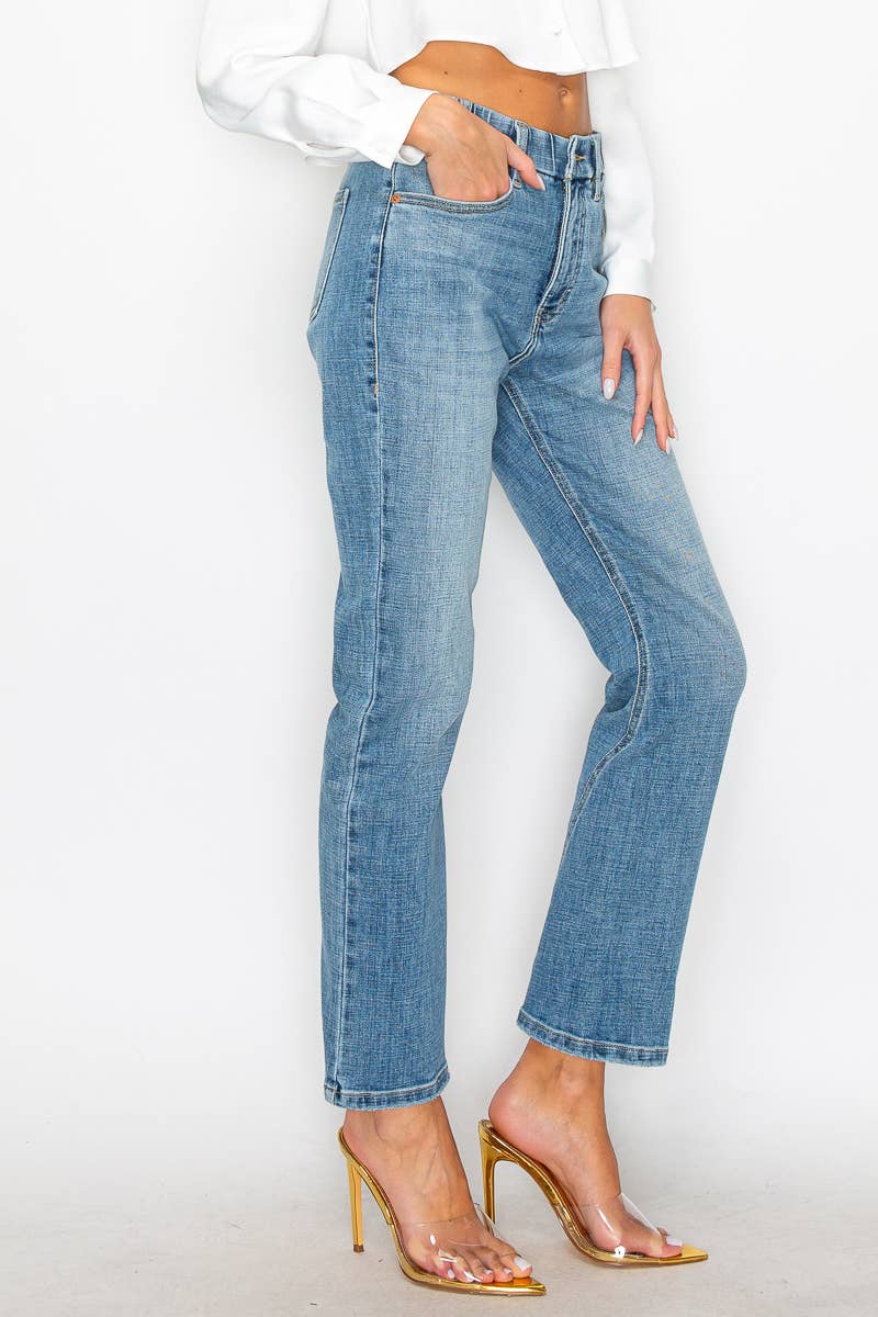 TUMMY CONTROL HIGH RISE STRAIGHT JEANS: 13 (30)
