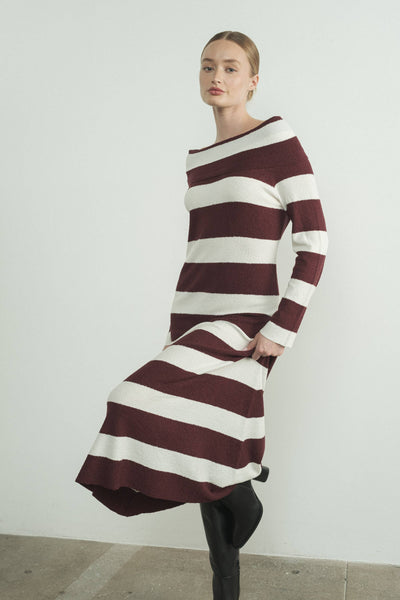BURGUNDY SWEATER DRESS