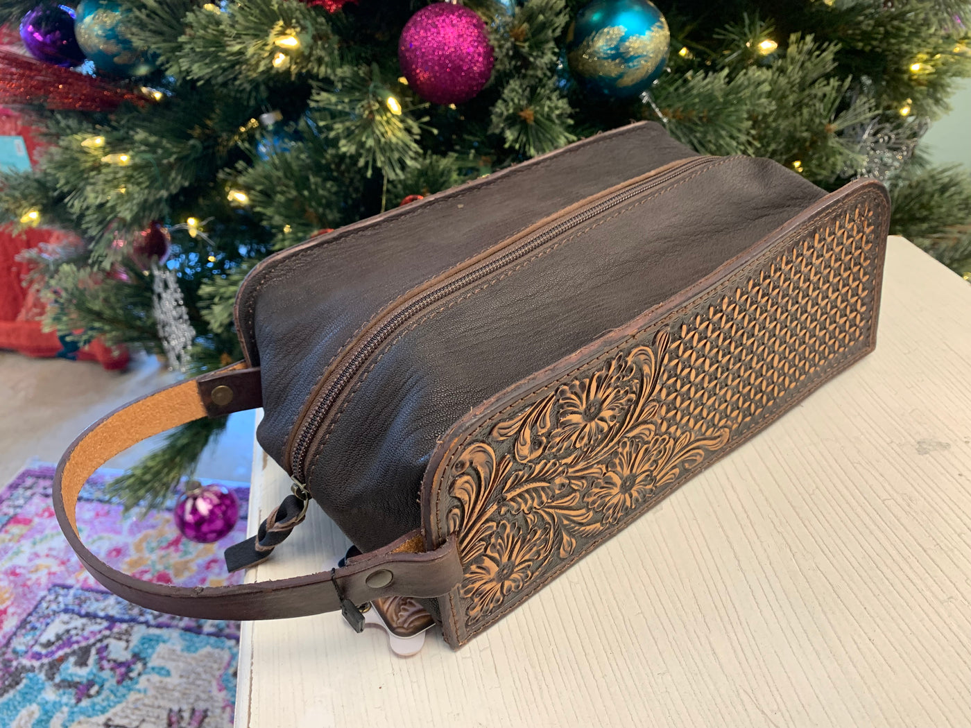 American Darling Leather Toiletry Bag with Strap