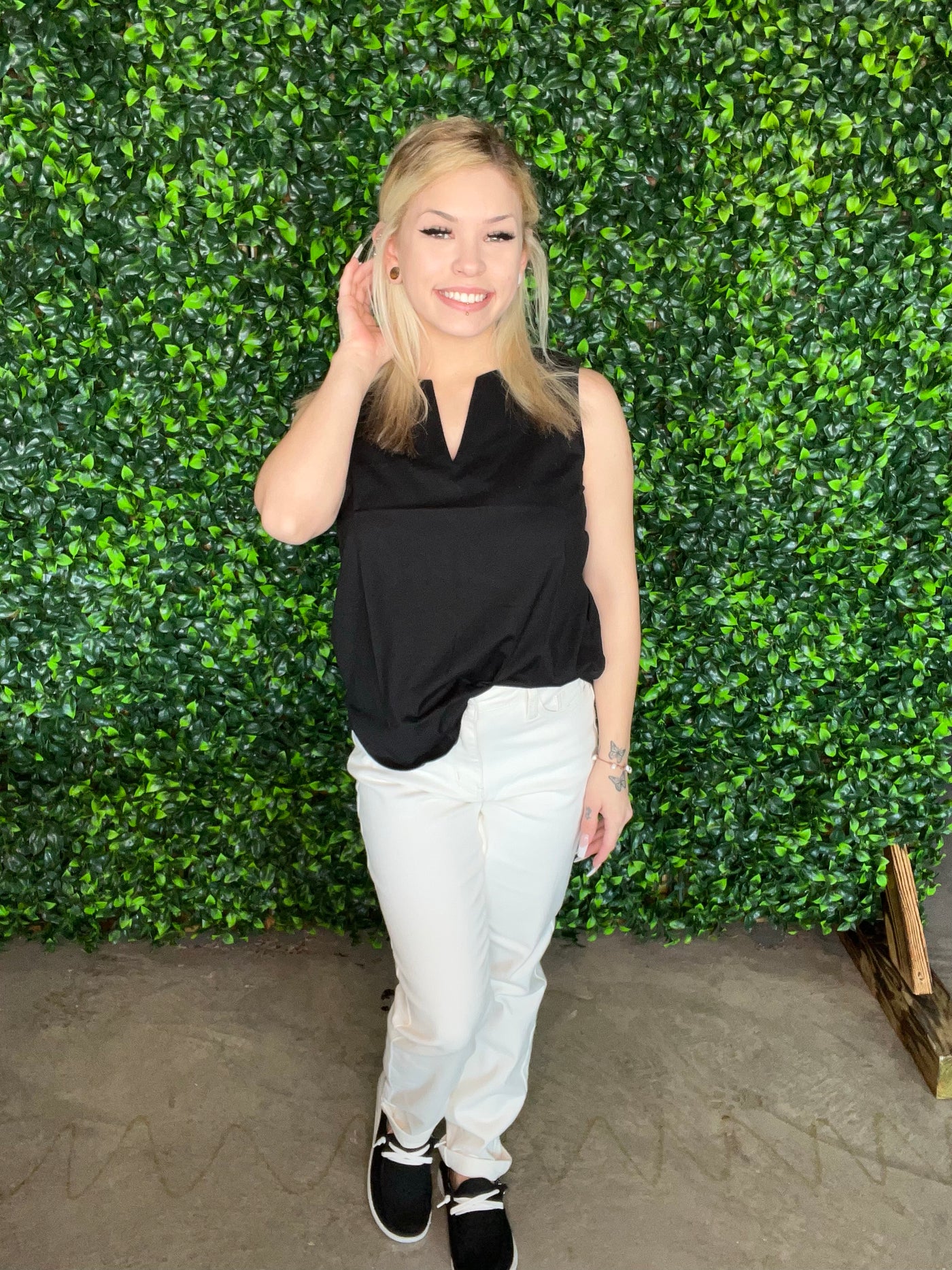 Judy Blue White Boyfriend Jeans